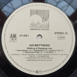 Ian Matthews – албум Walking A Changing Line - Img 2