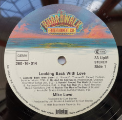 Mike Love ‎– албум Looking Back With Love - Img 3
