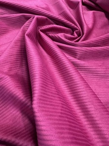 Catifea reiata fucsia
