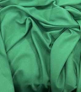 In natural verde