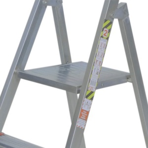 Scara metalica 7+1 trepte, greutate maxima 120kg, inaltime 239cm