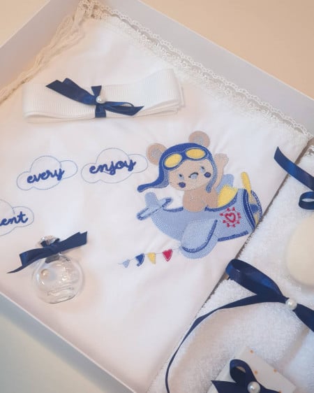 Trusou pentru botez de baietii cu avion
