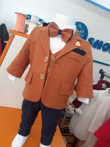 Costum pentru botez caramiziu în 6 piese cu cămașă body