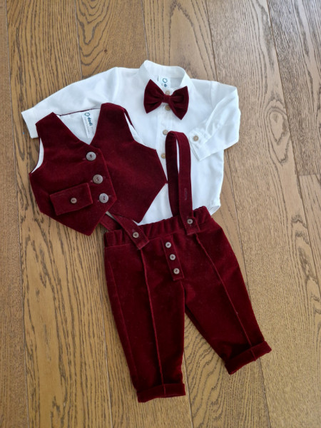 Costum grena din catifea