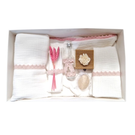Trusou Botez Fetiță “Ritual de Înger” din Muselină – Cutie Cadou Elegantă