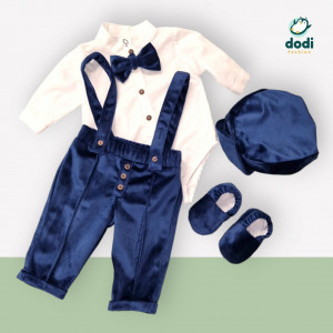 Costum albastru regal