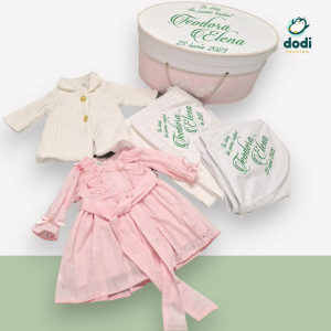 Trusou de botez roz bebe