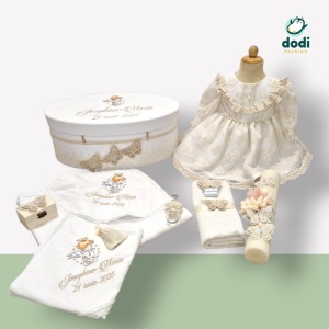 Trusou ivoire personalizat pentru botez cu fluturasi - Broderie 3D și decoruri elegante - Img 6