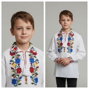 Ie populara pentru baiat brodata tricolor