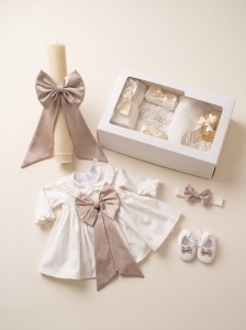 Trusou Botez din muselina pentru Fetita Elegant cu Rochita si lumanare - Img 3
