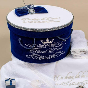 Trusou pentru print - printesa de botez in 8 piese ce include si lumanarea - Img 4
