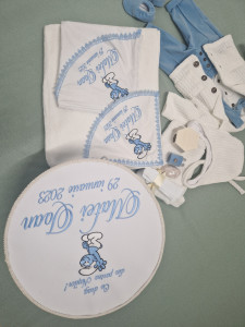 Trusou de botez  Mickey