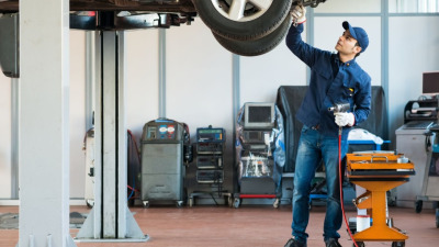 Puterea motorului la elevatoare 2 coloane - cât contează diferența între 2,2 și 3 kW