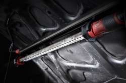 Lampă iluminat LED cu prindere pe capotă Milwaukee M12™ M12 UHL-0 4933459432 - Img 3