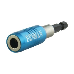 Adaptor magnetic cu eliberare rapida