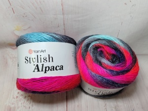 Stylish Alpaca 7711