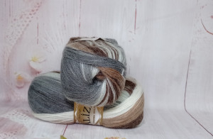 Angora Gold Batik 5742