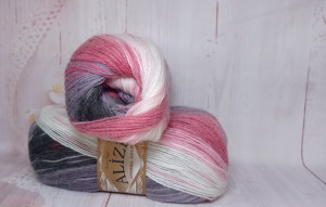 Angora Gold Batik 1602