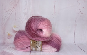 Angora Gold Batik 1895