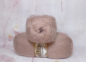 Angora Gold 542