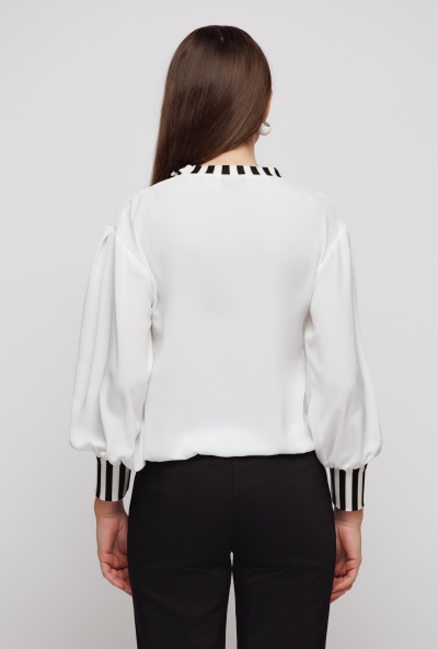 Bluza dama alba cu garnituri - Img 4