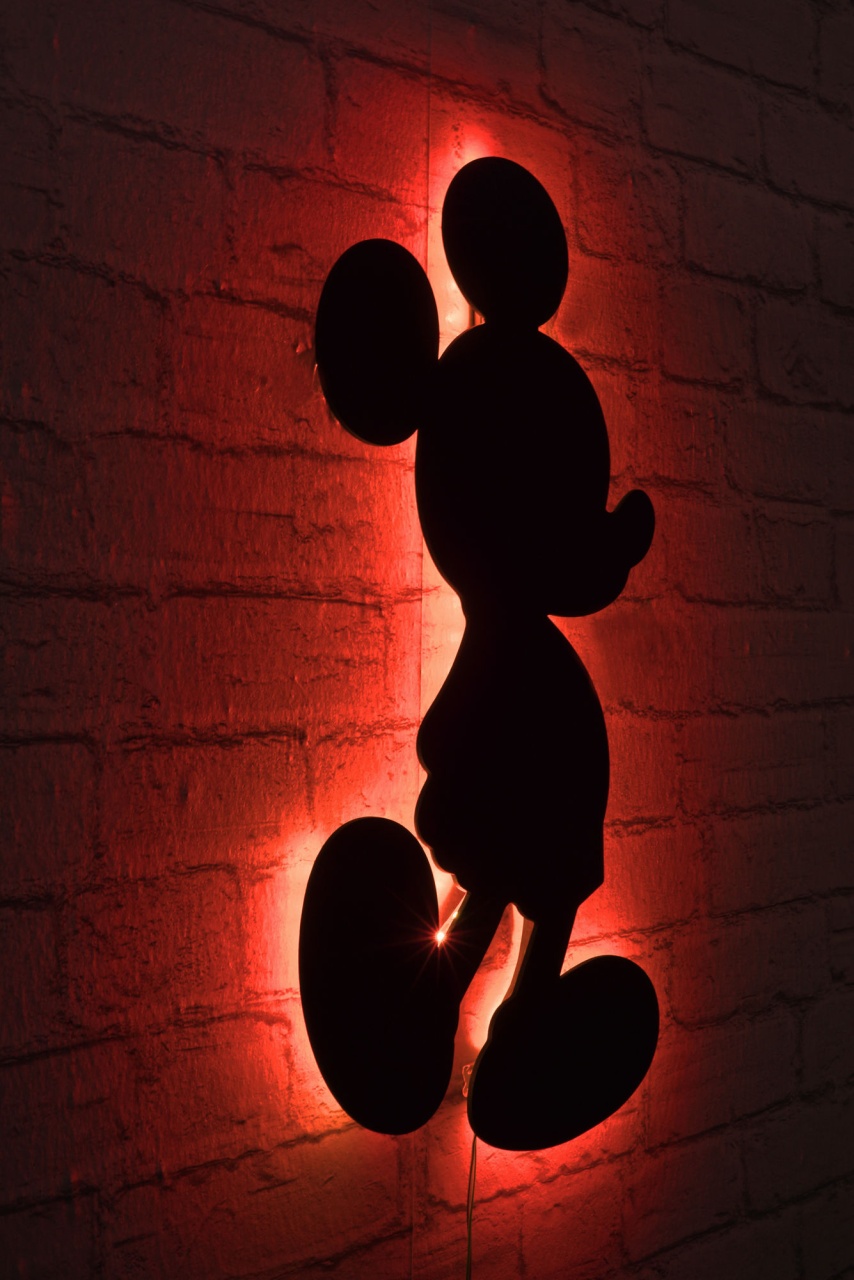 Aplică de perete LED decorativă Mickey Rosu 32x50 cm - 1 | YEO