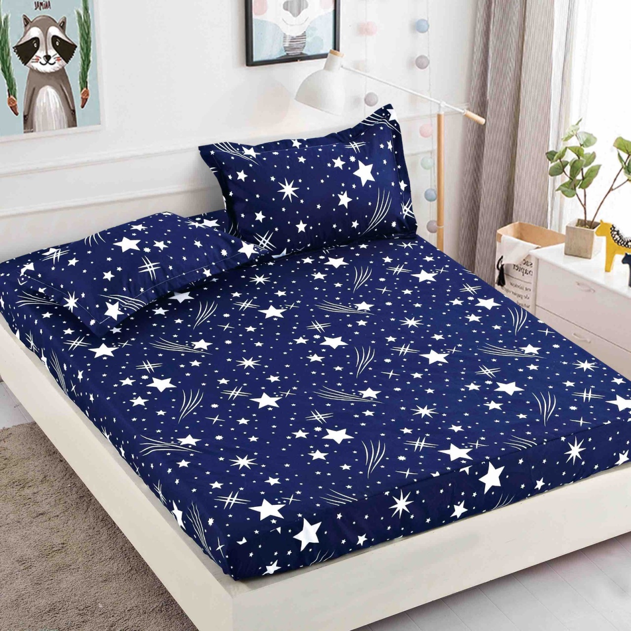 Cearsaf de pat cu elastic si 2 fete de perna Fly In Space 90x200 cm (Finet)