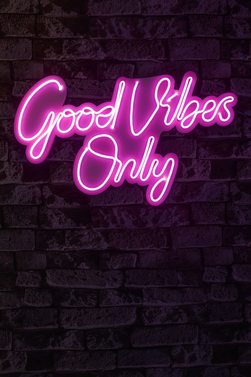 Decoratiune luminoasa LED de perete Good Vibes Only 2 Roz 37x62x2 cm - 2 | YEO