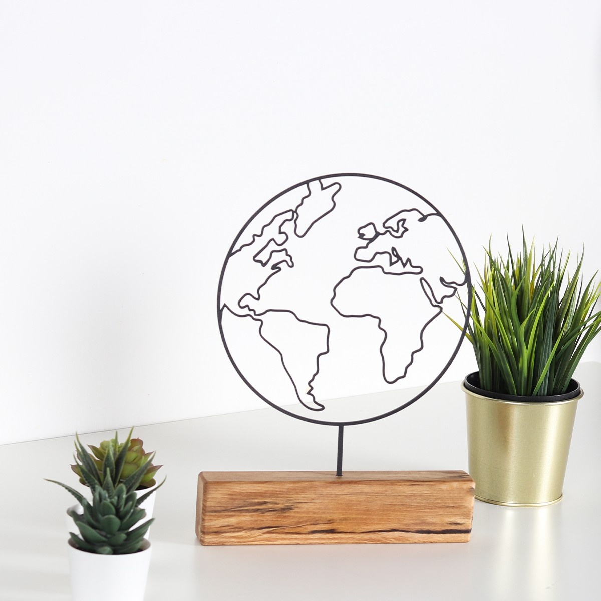 Obiect decorativ World Negru 22x30x3.5 cm