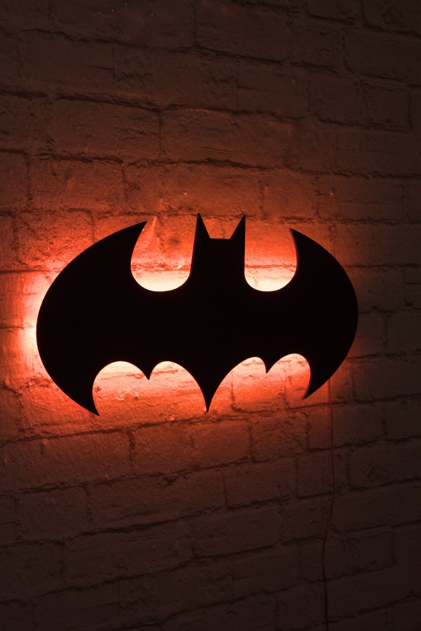 Aplică de perete LED decorativă Batman Rosu 50x25 cm - 2 | YEO