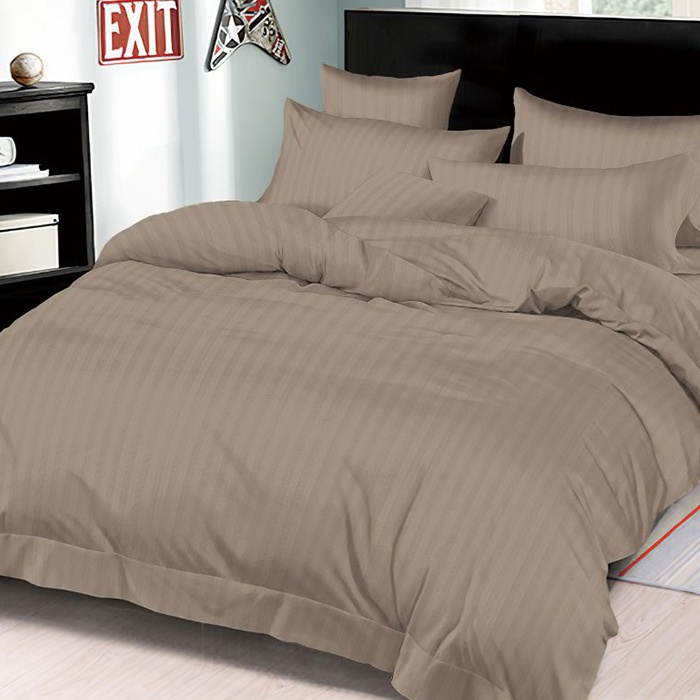 Lenjerie Damasc cu elastic 180x200 Premium Maro (Finet)