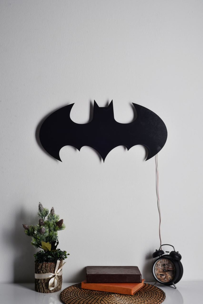 Decoratiune metalica de perete cu LED Batman Galben 50x25 cm - 3 | YEO