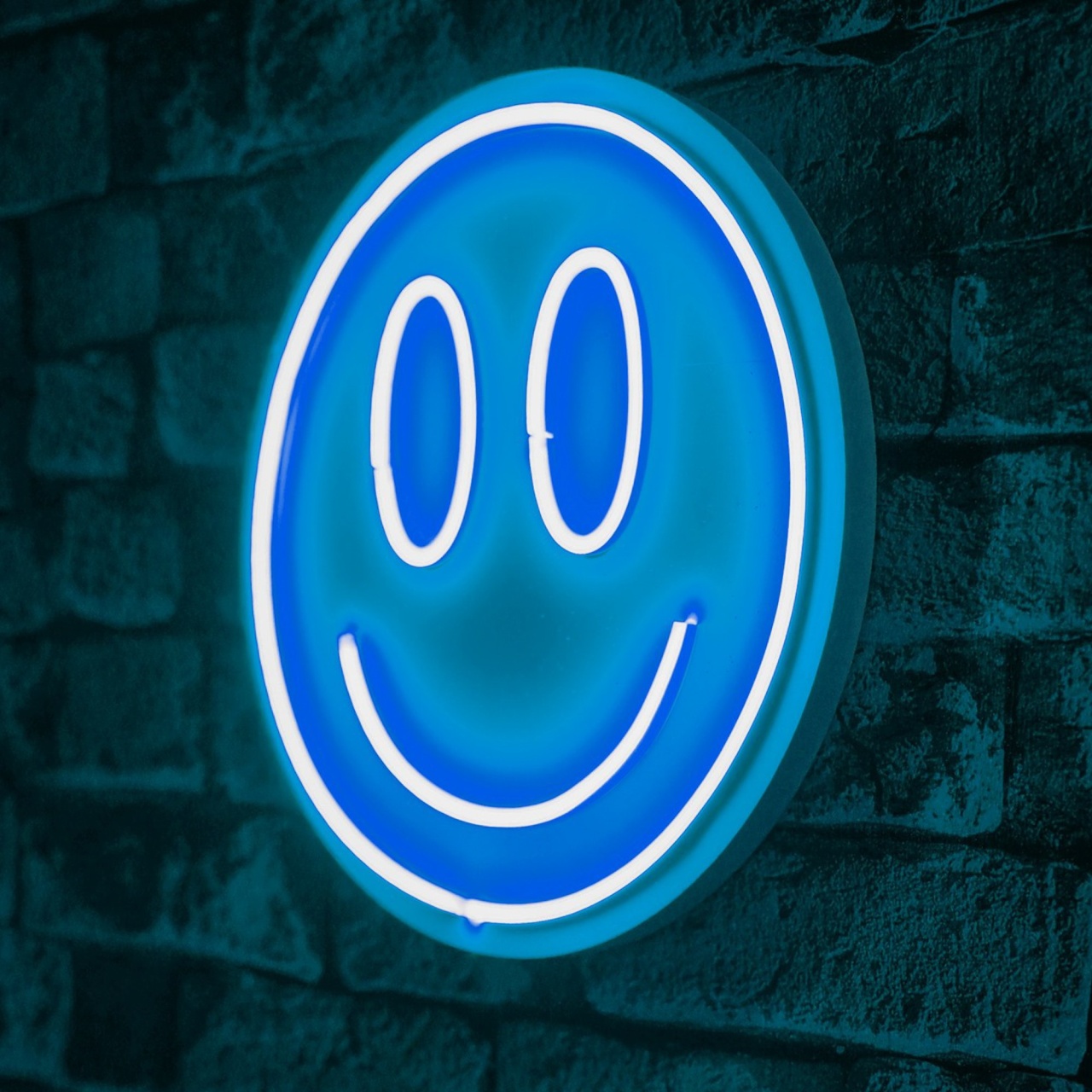 Decoratiune luminoasa LED de perete Smiley Albastru 27 cm