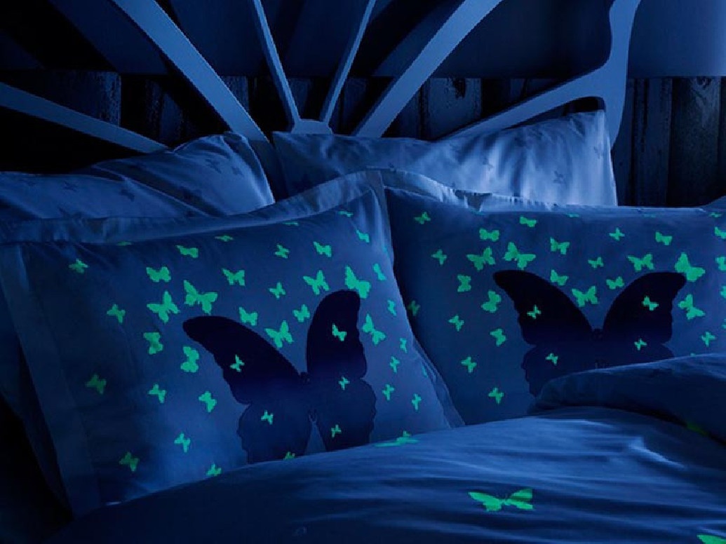 Lenjerie Fluorescenta Glow in the Dark (Satin Deluxe)