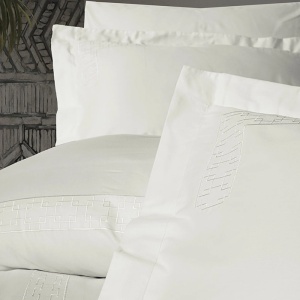 Lenjerie Luxe Ecru (Satin Deluxe) - Img 2