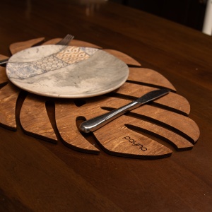 Set suporturi farfurii din lemn (4 bucati) Monstera Nuc 33x45 cm - Img 4