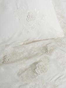 Lenjerie 3D Chic Ecru (Satin Deluxe) - Img 3