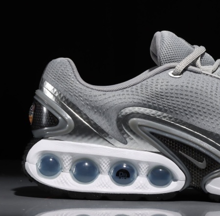 Nike Air Max DN Metallic Grey - Img 3