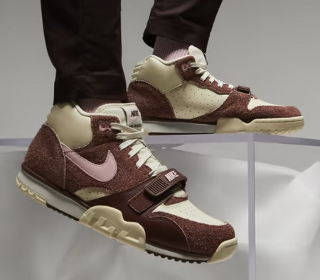Nike Air Trainer 1 “Valentine’s Day”