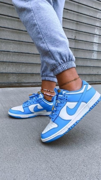 Nike Dunk Low Retro University Blue