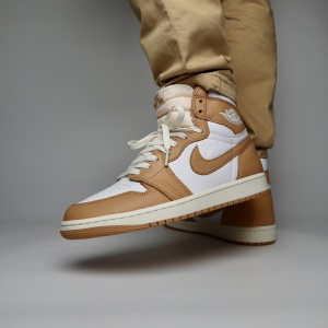Air Jordan 1 High Retro OG Praline