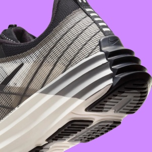 Nike Lunar Roam Oreo - Img 4