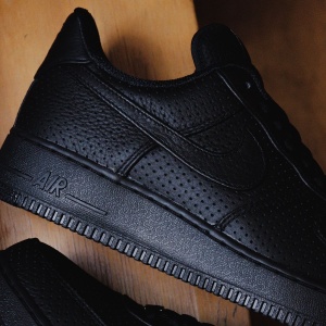 Nike Air Force 1 Low SP Perforated Triple Black - Img 5