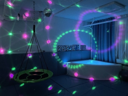 Светещ Сух басейн - Ъглов с RGB LED 150 х150 x h50 см. + 1000 бр прозрачни топки - Img 6