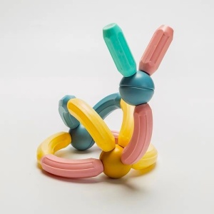 Магнитен Комплект за изграждане  - игра STEM. от 39 части