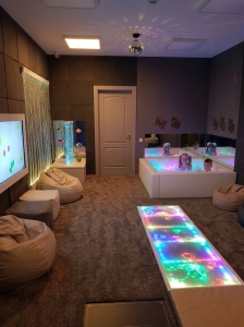 Светещ Сух басейн с RGB LED 160 х160 x h50 см. + 1000 бр прозрачни топки - Img 2