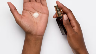 „Advanced Night Repair Eye Serum”: secretul tău de frumuseţe nocturnă