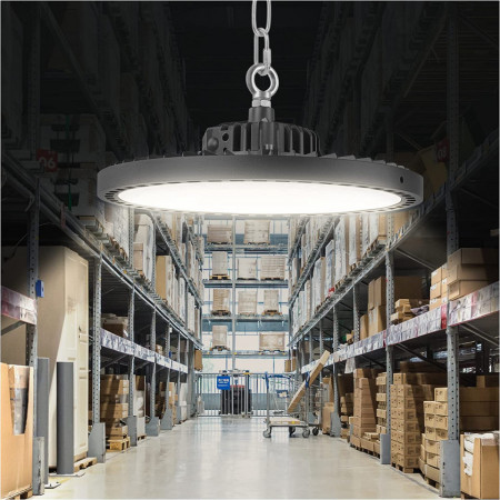 Lustra tip pendul ICEKO KN, LED, aluminiu/policarbonat, 31 x 12 x 25 cm, 21000 lumeni