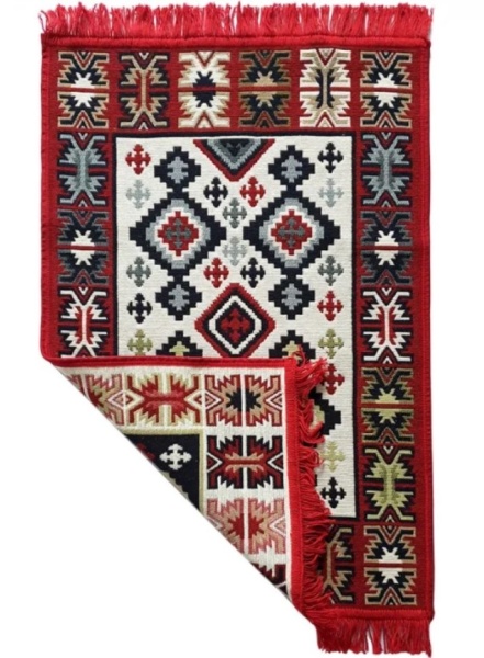 Covor traditional, cu doua fete,rosu-bej, dimensiunea 60x150 cm