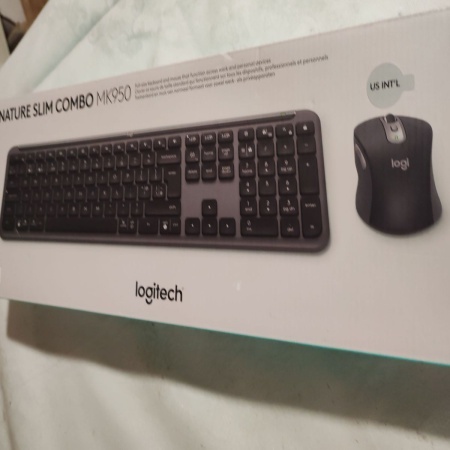 Kit Logitech Wireless Signature Slim MK950, 2.4GHz&Bluetooh, Easy-Switch, Flow, Negru, Resigilat, Grad B